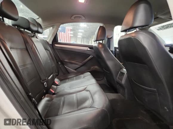 ✅ 2014 Volkswagen Passat Wolfsburg Edition • VIN: 1VWAT7A39EC056549 • Lot: 60103425. Listed on Copart with 182,426 mi. Free auction sales archive from the USA and detailed vehicle history report at DreamBid. Image 10.