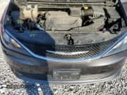 ✅ 2017 Chrysler Pacifica Touring • VIN: 2C4RC1DG3HR722429 • Lot: 91220045. Wystawiony na Copart z przebiegiem 127 810 mil. Bezpłatny archiwum sprzedaży aukcyjnych z USA i szczegółowy raport historii pojazdu na DreamBid. Zdjęcie 12.