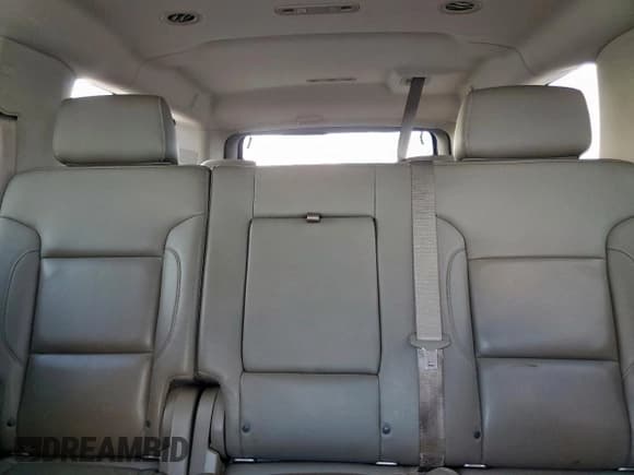 ✅ 2016 Chevrolet Suburban LT • VIN: 1GNSCHKC7GR351670 • Lot: 91787645. Listed on Copart with 212,303 mi. Free auction sales archive from the USA and detailed vehicle history report at DreamBid. Image 10.