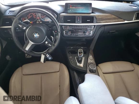 ✅ 2017 BMW 4 Series 430i xDrive • VIN: WBA4F9C57HG439708 • Lot: 57697775. Listed on Copart with 81,510 mi. Free auction sales archive from the USA and detailed vehicle history report at DreamBid. Image 8.