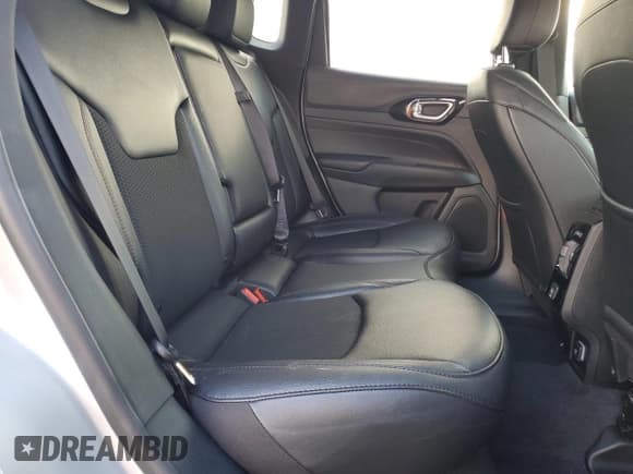 ✅ 2024 Jeep Compass Trailhawk • VIN: 3C4NJDDN0RT149654 • Лот: 66491614. Опубликован ранее на Copart с пробегом 2 828 миль. Бесплатный доступ к архиву аукционных продаж из США и подробный отчёт об истории автомобиля на DreamBid. Изображение 11.