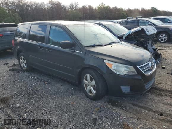 ✅ 2010 Volkswagen Routan SE • VIN: 2V4RW3D18AR348281 • Лот: 85811535. Опубликован ранее на Copart с пробегом 149 815 миль. Бесплатный доступ к архиву аукционных продаж из США и подробный отчёт об истории автомобиля на DreamBid. Изображение 4.