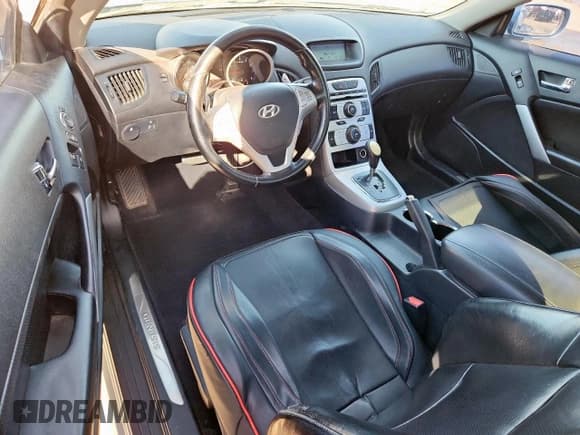 ✅ 2010 Hyundai Genesis Coupe Track • VIN: KMHHU6KHXAU012840 • Lot: 92230285. Listed on Copart with 218,466 mi. Free auction sales archive from the USA and detailed vehicle history report at DreamBid. Image 8.