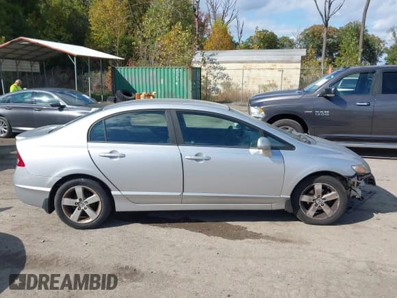 ✅ 2011 Honda Civic LX-S • VIN: 19XFA1F61BE031258 • Лот: 43485204. Опубликован ранее на IAAI с пробегом 125 758 миль. Бесплатный доступ к архиву аукционных продаж из США и подробный отчёт об истории автомобиля на DreamBid. Изображение 13.