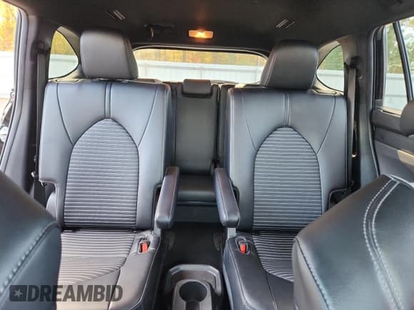 ✅ 2022 Toyota Highlander XSE • VIN: 5TDLZRBH8NS242498 • Lot: 91269875. Listed on Copart with 23,470 mi. Free auction sales archive from the USA and detailed vehicle history report at DreamBid. Image 10.