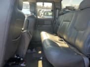 ✅ 2003 Chevrolet Silverado 2500HD LS • VIN: 1GCHK29193E212908 • Lot: 86695954. Wystawiony na Copart z przebiegiem 90 342 mil. Bezpłatny archiwum sprzedaży aukcyjnych z USA i szczegółowy raport historii pojazdu na DreamBid. Zdjęcie 11.