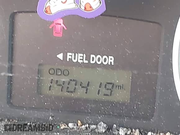 2005 Hyundai Santa Fe GLS z VIN KM8SC73D45U009304, wystawiony jako IAAI lot #41801704 z przebiegiem 140 419 mil mil oraz . Historia ofert i sprzedaży dostępna na DreamBid. Obrazek 12.