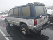 ✅ 1988 Isuzu Trooper • VIN: JAACH18E5J7822790 • Lot: 43741895. Listed on IAAI with 156,514 mi. Free auction sales archive from the USA and detailed vehicle history report at DreamBid. Image 3.