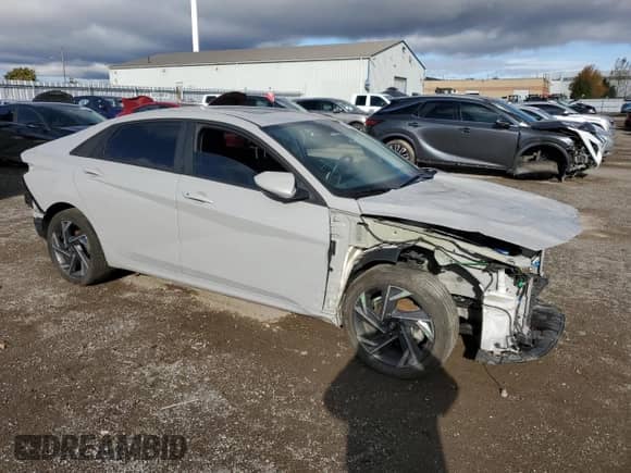 2024 Hyundai Elantra SEL с VIN KMHLM4DG2RU790287, выставлен на аукционе Copart как лот 85339235 с пробегом 36 893 миль миль и Списание • Salvage title. История ставок и продаж доступна на DreamBid. Изображение 4.