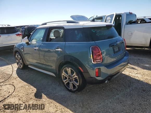 ✅ 2024 MINI Countryman Cooper S • VIN: WMZ53BR03R3S03018 • Lot: 77006144. Listed on Copart with 1,453 mi. Free auction sales archive from the USA and detailed vehicle history report at DreamBid. Image 2.