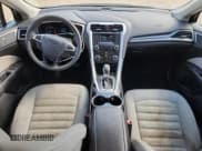 ✅ 2015 Ford Fusion S • VIN: 3FA6P0G77FR149061 • Lot: 82113165. Wystawiony na Copart z przebiegiem 149 025 mil. Bezpłatny archiwum sprzedaży aukcyjnych z USA i szczegółowy raport historii pojazdu na DreamBid. Zdjęcie 8.