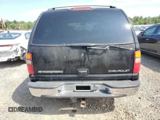 ✅ 2002 Chevrolet Suburban Z71 • VIN: 3GNFK16Z92G328507 • Лот: 65839945. Опубликован ранее на Copart с пробегом 235 047 миль. Бесплатный доступ к архиву аукционных продаж из США и подробный отчёт об истории автомобиля на DreamBid. Изображение 6.