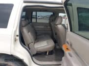 ✅ 2007 Chrysler Aspen Limited • VIN: 1A8HW58237F511304 • Lot: 43124266. Wystawiony na IAAI z przebiegiem 183 801 mil. Bezpłatny archiwum sprzedaży aukcyjnych z USA i szczegółowy raport historii pojazdu na DreamBid. Zdjęcie 8.