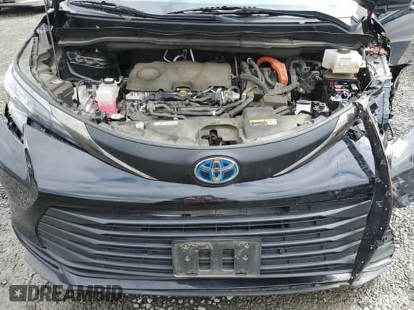 ✅ 2022 Toyota Sienna XLE Woodland Edition • VIN: 5TDASKFC7NS057392 • Lot: 52617585. Listed on Copart with 88,688 mi. Free auction sales archive from the USA and detailed vehicle history report at DreamBid. Image 12.