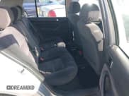 ✅ 2003 Volkswagen Golf GLS • VIN: 9BWGK61J034054498 • Lot: 41611331. Wystawiony na IAAI z przebiegiem 184 577 mil. Bezpłatny archiwum sprzedaży aukcyjnych z USA i szczegółowy raport historii pojazdu na DreamBid. Zdjęcie 8.