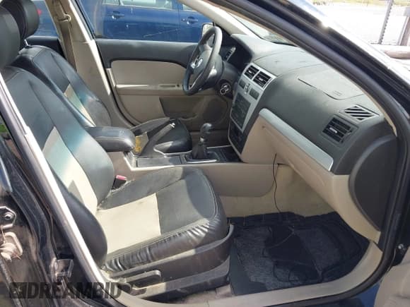 ✅ 2006 Mercury Milan Premier • VIN: 3MEFM08Z26R606554 • Лот: 43205250. Опубликован ранее на IAAI с пробегом 203 702 миль. Бесплатный доступ к архиву аукционных продаж из США и подробный отчёт об истории автомобиля на DreamBid. Изображение 5.