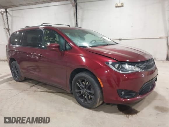 ✅ 2020 Chrysler Pacifica Launch Edition • VIN: 2C4RC3BG1LR278829 • Lot: 41874678. Wystawiony na IAAI z przebiegiem 97 805 mil. Bezpłatny archiwum sprzedaży aukcyjnych z USA i szczegółowy raport historii pojazdu na DreamBid. Zdjęcie 1.