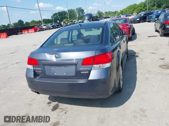 ✅ 2014 Subaru Legacy Premium • VIN: 4S3BMBC62E3018577 • Lot: 42459026. Listed on IAAI with 129,465 mi. Free auction sales archive from the USA and detailed vehicle history report at DreamBid. Image 16.
