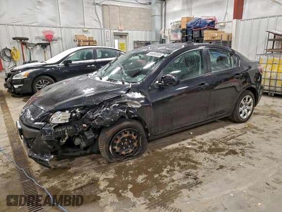 ✅ 2013 Mazda 3 i Sport • VIN: JM1BL1U73D1746200 • Lot: 94493385. Listed on Copart with 89,866 mi. Free auction sales archive from the USA and detailed vehicle history report at DreamBid. Image 1.