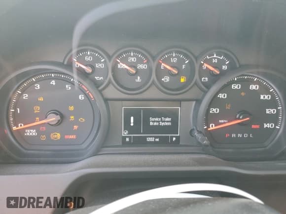 ✅ 2025 Chevrolet Silverado 2500HD Custom • VIN: 2GC4KME70S1200098 • Lot: 80285845. Wystawiony na Copart z przebiegiem 1 202 mil. Bezpłatny archiwum sprzedaży aukcyjnych z USA i szczegółowy raport historii pojazdu na DreamBid. Zdjęcie 9.