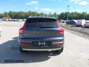 ✅ 2021 Volvo XC40 Momentum • VIN: YV4162UK4M2457735 • Lot: 43245767. Listed on IAAI with 58,295 mi. Free auction sales archive from the USA and detailed vehicle history report at DreamBid. Image 16.