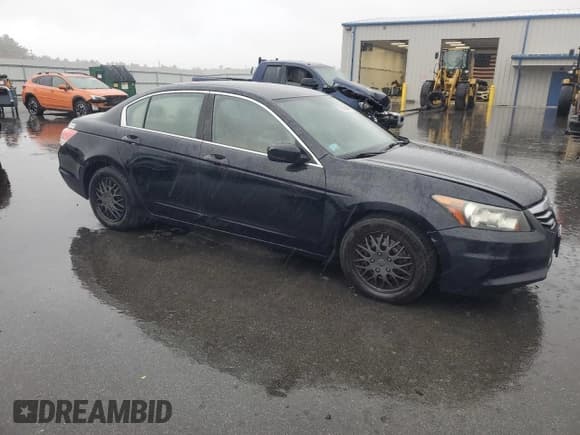 ✅ 2012 Honda Accord LX • VIN: 1HGCP2F3XCA145696 • Лот: 86993455. Опубликован ранее на Copart с пробегом 284 829 миль. Бесплатный доступ к архиву аукционных продаж из США и подробный отчёт об истории автомобиля на DreamBid. Изображение 4.