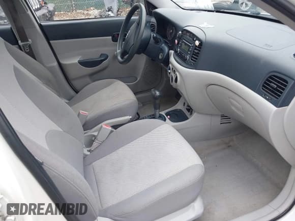 ✅ 2007 Hyundai Accent GLS • VIN: KMHCN46C27U093853 • Лот: 42318242. Опубликован ранее на IAAI с пробегом 143 865 миль. Бесплатный доступ к архиву аукционных продаж из США и подробный отчёт об истории автомобиля на DreamBid. Изображение 5.