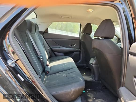 2023 Hyundai Elantra SEL z VIN KMHLS4AG1PU605301, wystawiony jako Copart lot #80693425 z przebiegiem 37 680 mil mil oraz Szkoda całkowita • Salvage title. Historia ofert i sprzedaży dostępna na DreamBid. Obrazek 10.