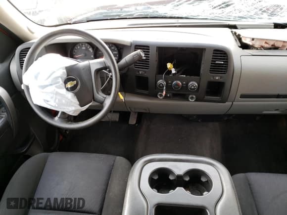 ✅ 2011 Chevrolet Silverado 1500 LS • VIN: 3GCPCREAXBG191226 • Lot: 67197302. Listed on Copart with Not provided. Free auction sales archive from the USA and detailed vehicle history report at DreamBid. Image 8.