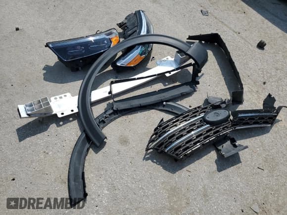 ✅ 2023 Ford Explorer King Ranch • VIN: 1FM5K8LC4PGA48148 • Lot: 59785725. Wystawiony na Copart z przebiegiem 55 635 mil. Bezpłatny archiwum sprzedaży aukcyjnych z USA i szczegółowy raport historii pojazdu na DreamBid. Zdjęcie 13.