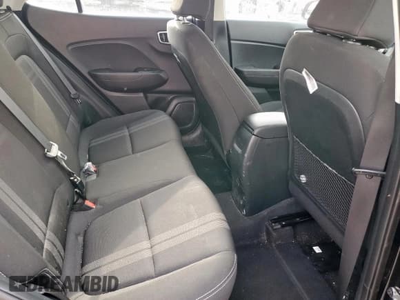 ✅ 2021 Hyundai Venue SEL • VIN: KMHRC8A33MU072942 • Lot: 57939575. Listed on Copart with 25,389 mi. Free auction sales archive from the USA and detailed vehicle history report at DreamBid. Image 11.