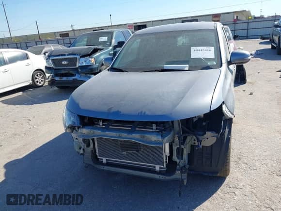 2019 Mitsubishi Outlander ES с VIN JA4AZ3A3XKZ023704, выставлен на аукционе IAAI как лот 40445416 с пробегом 115 939 миль миль и . История ставок и продаж доступна на DreamBid. Изображение 6.