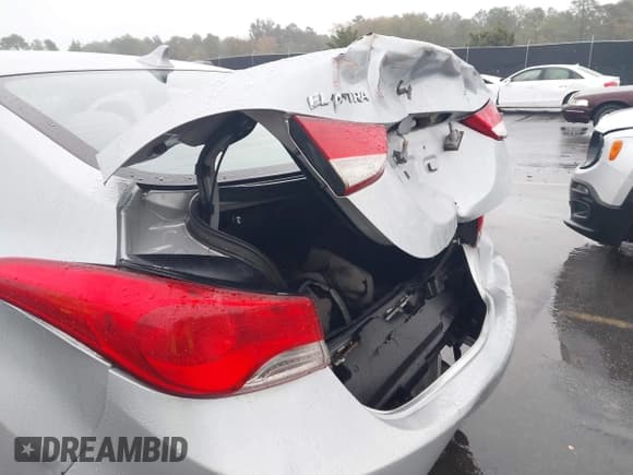 ✅ 2011 Hyundai Elantra GLS • VIN: 5NPDH4AE5BH038762 • Лот: 43532069. Опубликован ранее на IAAI с пробегом 153 791 миль. Бесплатный доступ к архиву аукционных продаж из США и подробный отчёт об истории автомобиля на DreamBid. Изображение 6.