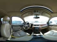 ✅ 2013 Chevrolet Suburban LT • VIN: 1GNSCJE06DR121770 • Lot: 43074095. Wystawiony na IAAI z przebiegiem 240 775 mil. Bezpłatny archiwum sprzedaży aukcyjnych z USA i szczegółowy raport historii pojazdu na DreamBid. Zdjęcie 19.