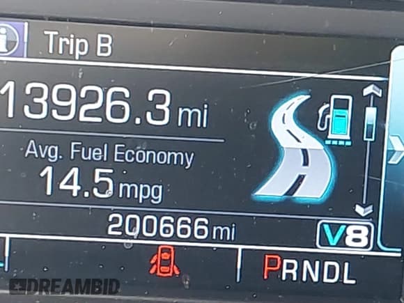 ✅ 2019 Chevrolet Suburban LT • VIN: 1GNSCHKC1KR307933 • Lot: 43463096. Wystawiony na IAAI z przebiegiem 200 666 mil. Bezpłatny archiwum sprzedaży aukcyjnych z USA i szczegółowy raport historii pojazdu na DreamBid. Zdjęcie 14.