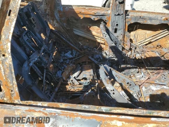 ✅ 2017 Porsche Cayenne • VIN: WP1AA2A23HKA81412 • Лот: 89724375. Опубликован ранее на Copart с пробегом Не указан. Бесплатный доступ к архиву аукционных продаж из США и подробный отчёт об истории автомобиля на DreamBid. Изображение 10.