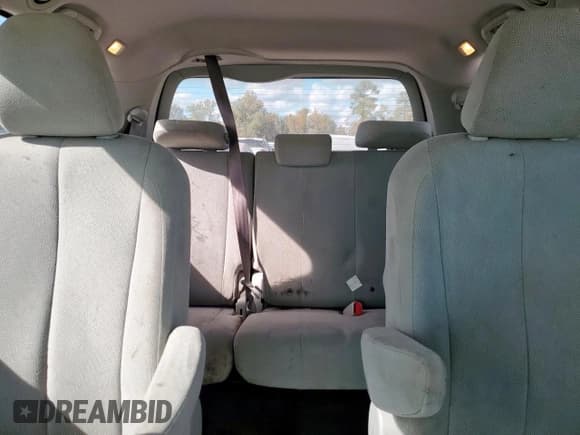 ✅ 2012 Toyota Sienna LE • VIN: 5TDKA3DC4CS012052 • Lot: 93130175. Wystawiony na Copart z przebiegiem 190 462 mil. Bezpłatny archiwum sprzedaży aukcyjnych z USA i szczegółowy raport historii pojazdu na DreamBid. Zdjęcie 10.