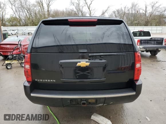 ✅ 2014 Chevrolet Suburban LTZ • VIN: 1GNSKKE70ER164265 • Lot: 78421424. Wystawiony na Copart z przebiegiem 231 939 mil. Bezpłatny archiwum sprzedaży aukcyjnych z USA i szczegółowy raport historii pojazdu na DreamBid. Zdjęcie 6.