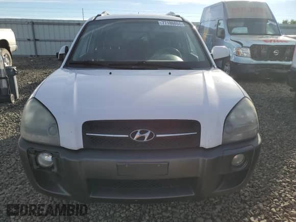 2007 Hyundai Tucson SE z VIN KM8JN72D47U558558, wystawiony jako Copart lot #77186894 z przebiegiem 266 140 mil mil oraz Szkoda całkowita • Salvage title. Historia ofert i sprzedaży dostępna na DreamBid. Obrazek 5.