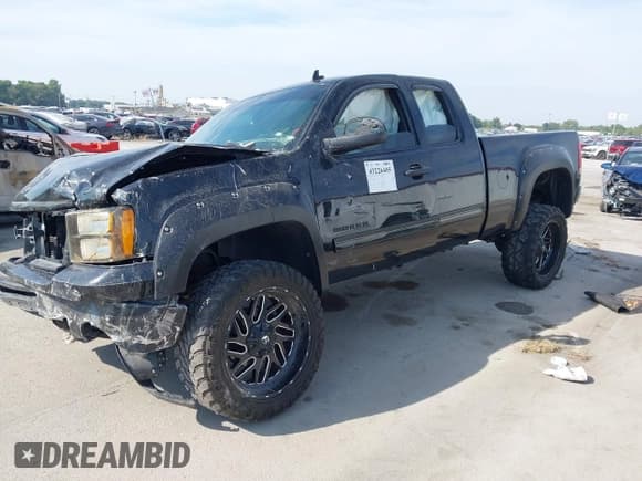 ✅ 2011 GMC Sierra 1500 SLE • VIN: 1GTR1VE03BZ433711 • Lot: 43226405. Wystawiony na IAAI z przebiegiem Nie podano. Bezpłatny archiwum sprzedaży aukcyjnych z USA i szczegółowy raport historii pojazdu na DreamBid. Zdjęcie 17.