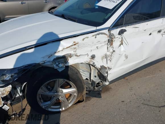 2022 Hyundai Sonata SE with VIN 5NPEG4JA8NH143837, listed as a IAAI auction lot 43192563 with 92,522 mi miles and . Bid and sale history available at DreamBid. Image 6.