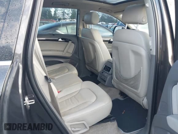 ✅ 2007 Audi Q7 • VIN: WA1AV74L57D025184 • Lot: 43610134. Wystawiony na IAAI z przebiegiem 160 471 mil. Bezpłatny archiwum sprzedaży aukcyjnych z USA i szczegółowy raport historii pojazdu na DreamBid. Zdjęcie 8.