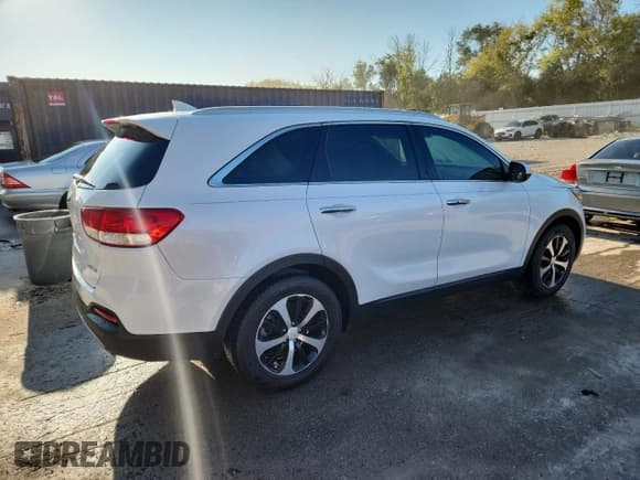 ✅ 2018 Kia Sorento EX • VIN: 5XYPH4A59JG423566 • Лот: 70406315. Опубликован ранее на Copart с пробегом 59 964 миль. Бесплатный доступ к архиву аукционных продаж из США и подробный отчёт об истории автомобиля на DreamBid. Изображение 3.