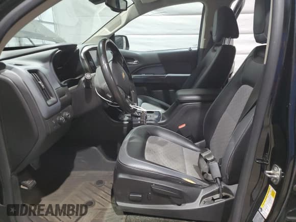 ✅ 2016 Chevrolet Colorado 4WD Z71 • VIN: 1GCGTDE38G1357317 • Лот: 70314875. Опубликован ранее на Copart с пробегом 194 086 миль. Бесплатный доступ к архиву аукционных продаж из США и подробный отчёт об истории автомобиля на DreamBid. Изображение 7.