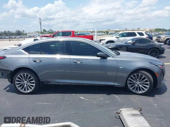 ✅ 2022 Cadillac CT5 Premium Luxury • VIN: 1G6DN5RK9N0126405 • Lot: 42367035. Listed on IAAI with 46,086 mi. Free auction sales archive from the USA and detailed vehicle history report at DreamBid. Image 14.