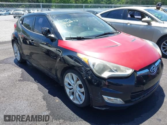 ✅ 2012 Hyundai Veloster w/Gray Int • VIN: KMHTC6AD4CU070537 • Lot: 42202272. Wystawiony na IAAI z przebiegiem 120 054 mil. Bezpłatny archiwum sprzedaży aukcyjnych z USA i szczegółowy raport historii pojazdu na DreamBid. Zdjęcie 1.