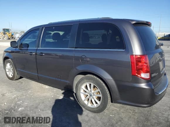 ✅ 2018 Dodge Grand Caravan SXT • VIN: 2C4RDGCG5JR215698 • Лот: 92485495. Опубликован ранее на Copart с пробегом 160 516 миль. Бесплатный доступ к архиву аукционных продаж из США и подробный отчёт об истории автомобиля на DreamBid. Изображение 2.