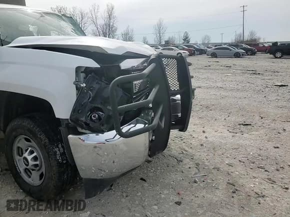 ✅ 2017 Chevrolet Silverado 2500HD Work Truck • VIN: 1GC1KUEG3HF213027 • Лот: 51605975. Опубликован ранее на Copart с пробегом Не указан. Бесплатный доступ к архиву аукционных продаж из США и подробный отчёт об истории автомобиля на DreamBid. Изображение 13.