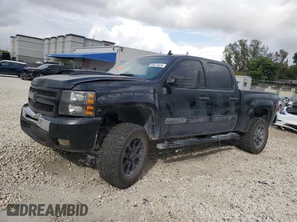 ✅ 2013 Chevrolet Silverado 1500 LT • VIN: 3GCUKSE22DG324232 • Lot: 45675425. Listed on Copart with 148,492 mi. Free auction sales archive from the USA and detailed vehicle history report at DreamBid. Image 1.