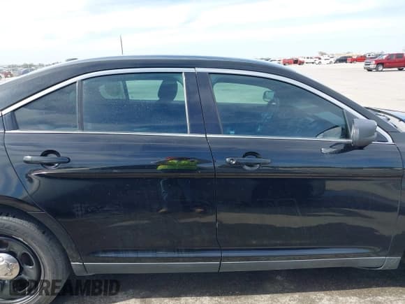 ✅ 2013 Ford Police Interceptor • VIN: 1FAHP2MT8DG191703 • Lot: 41742368. Wystawiony na IAAI z przebiegiem Nie podano. Bezpłatny archiwum sprzedaży aukcyjnych z USA i szczegółowy raport historii pojazdu na DreamBid. Zdjęcie 13.